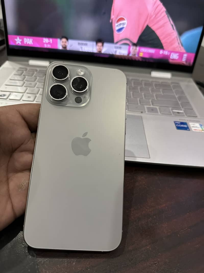 Apple iPhone 15 Pro Max 7