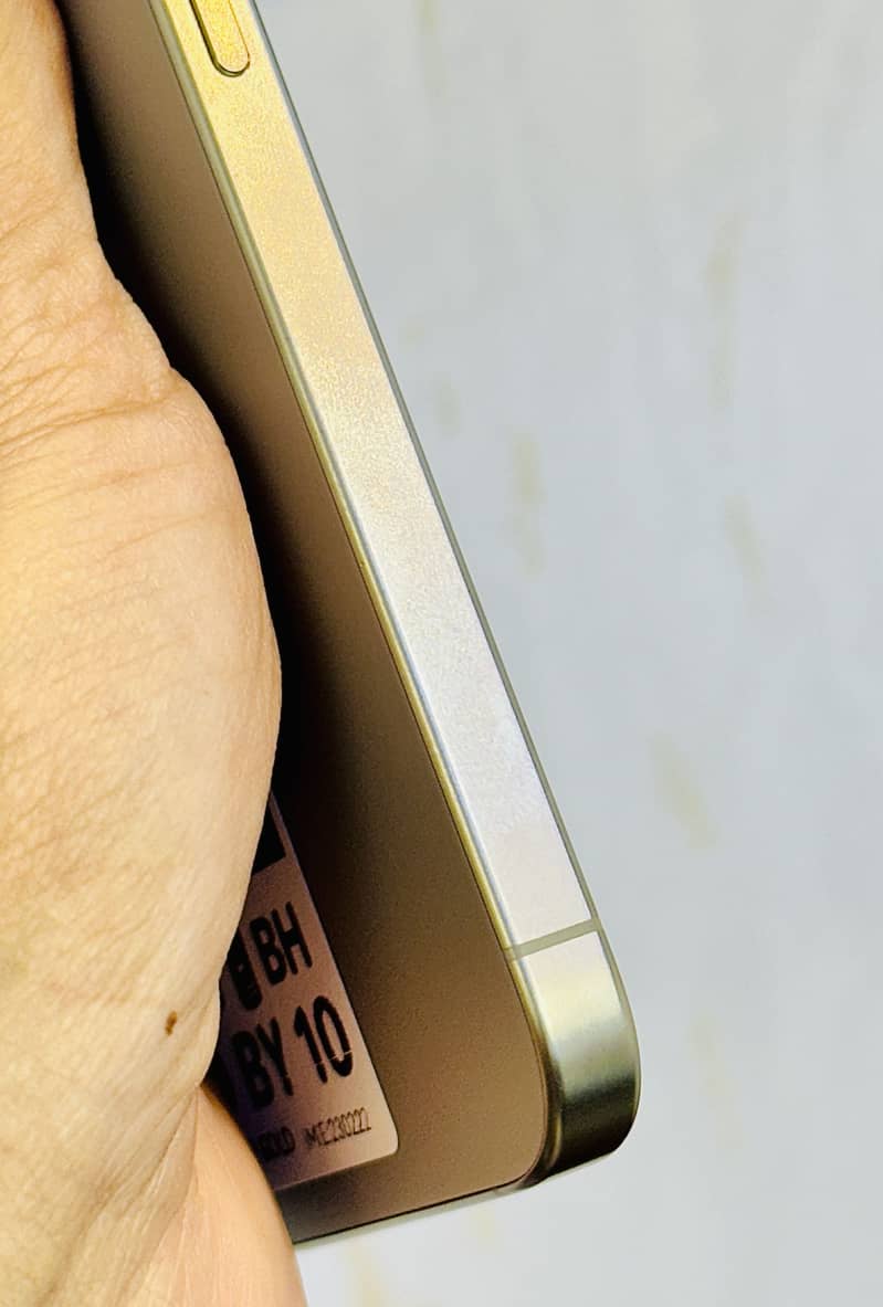 iPhone 15 Pro jv 4