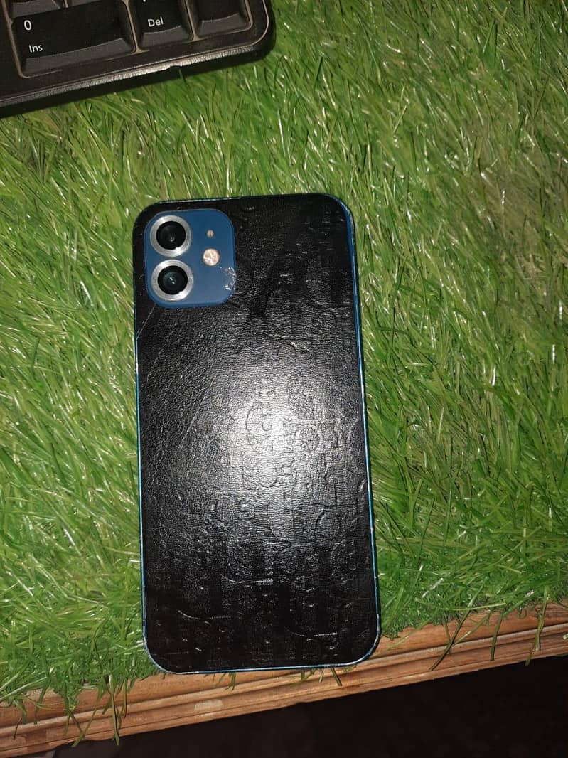 Apple iPhone 12 2