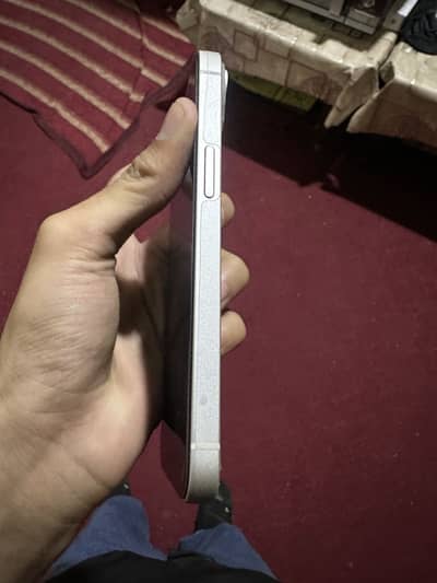 Apple iPhone 14