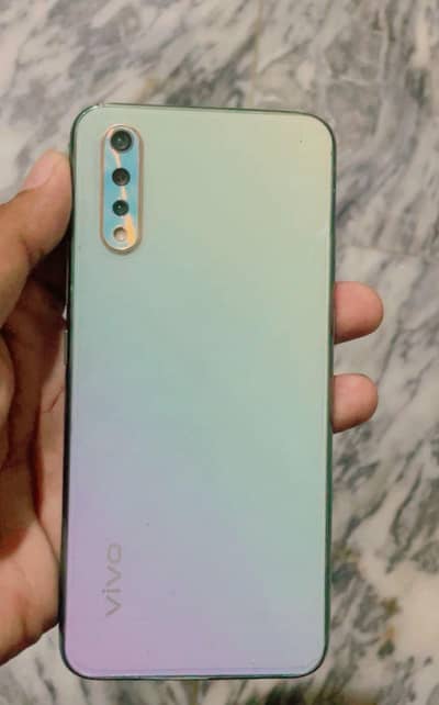Vivo S1