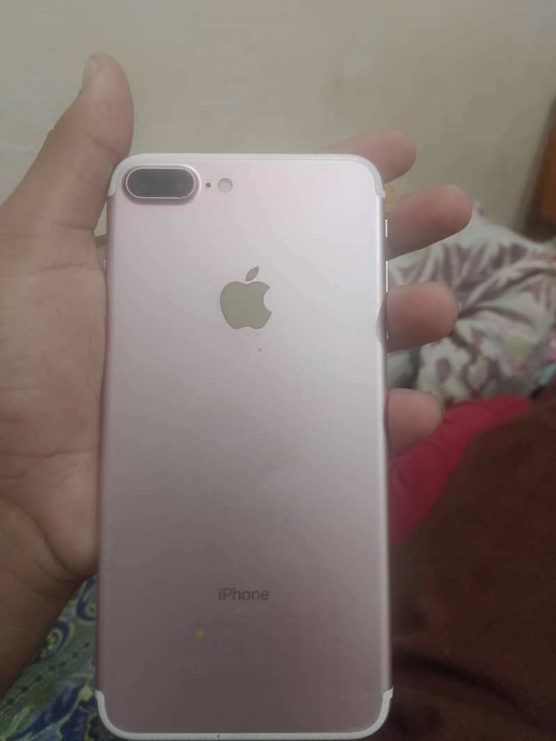 Apple iPhone 7 Plus 2