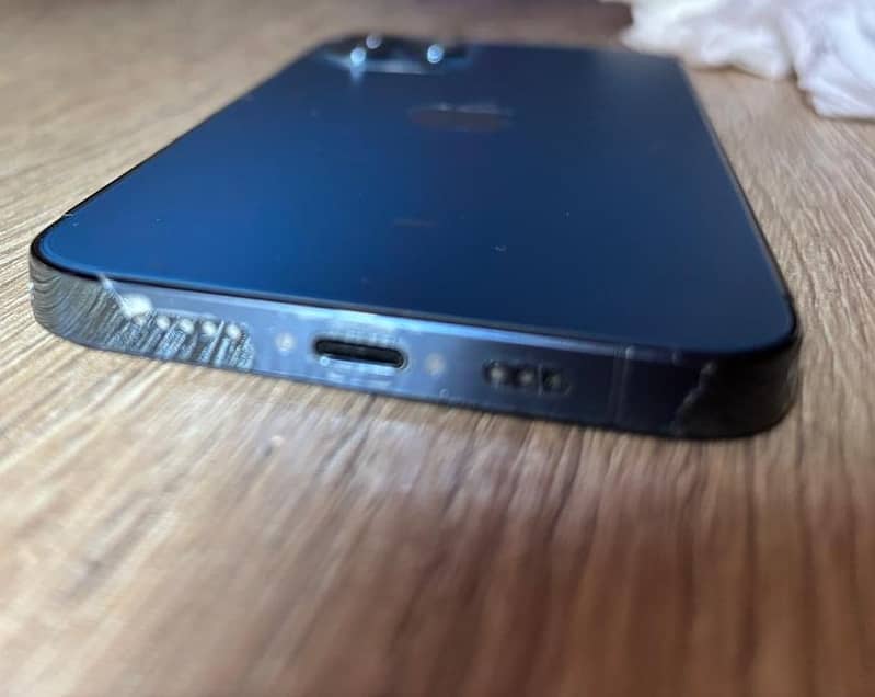 Apple iPhone 12 Pro 1