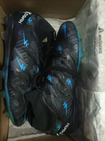 football studs size 40