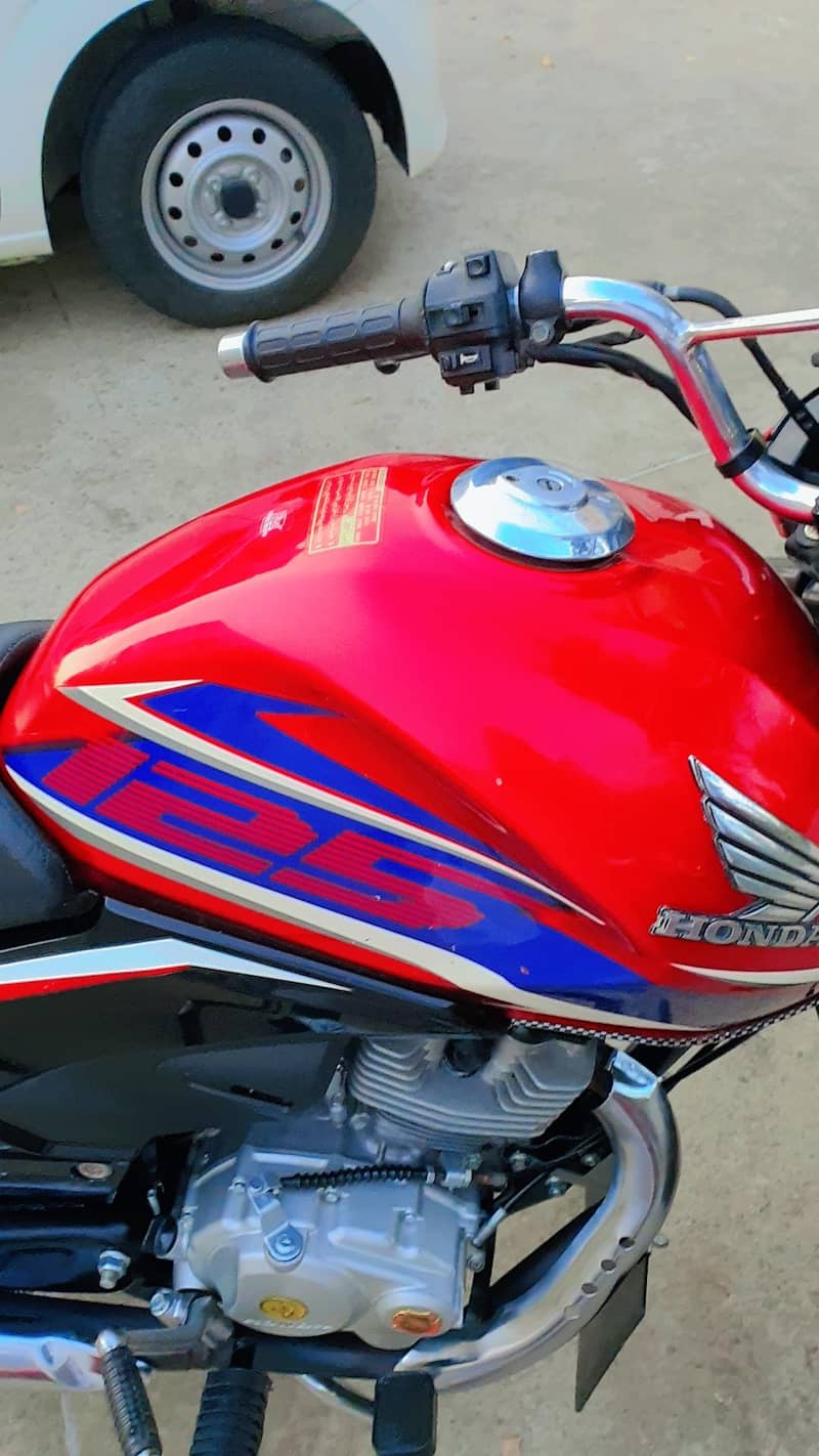 Honda cb125F 14