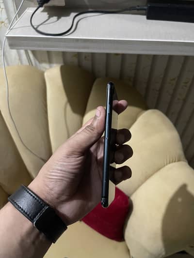 Apple iPhone SE PTA