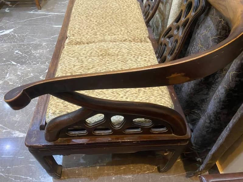 Chinese sofa 3