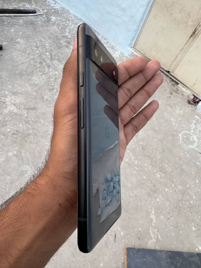 Google Pixel 6a 1
