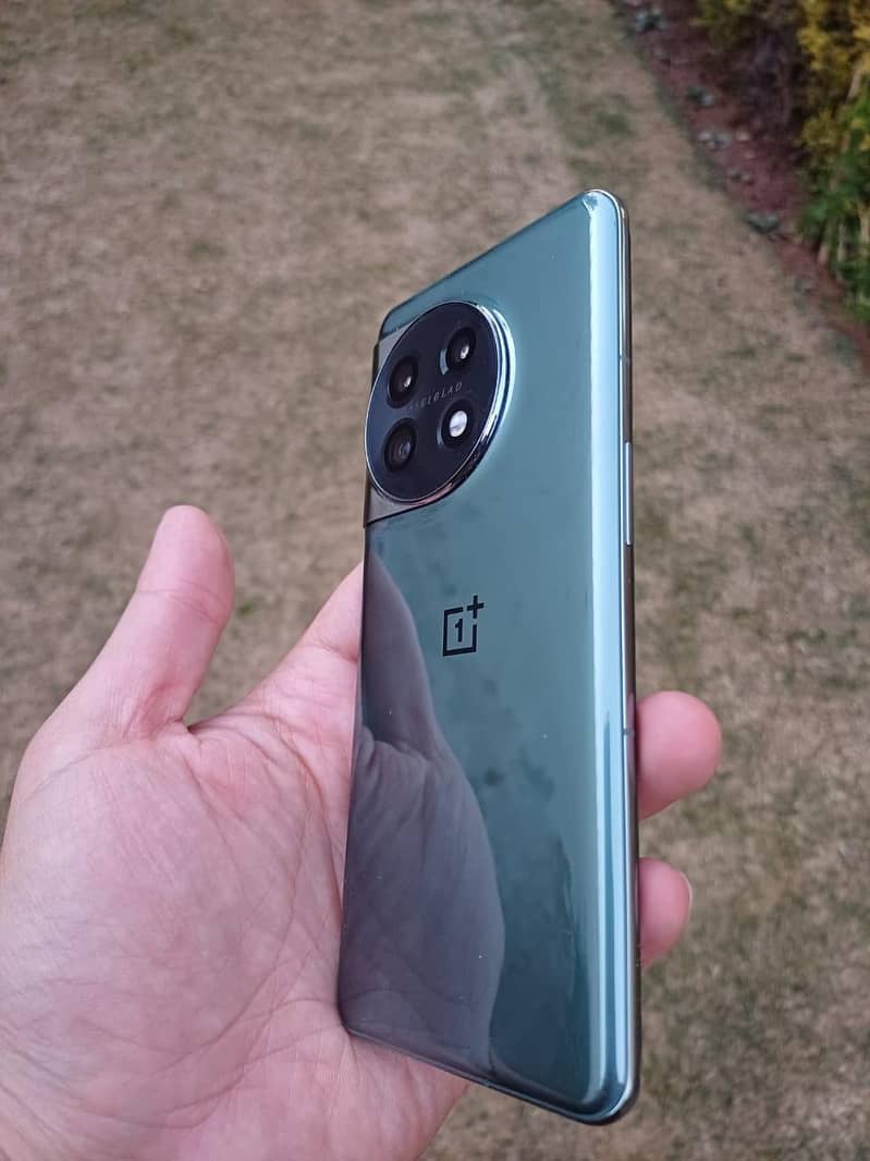 One Plus 11 1