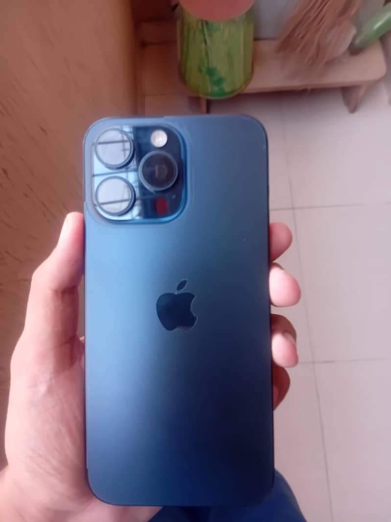 Iphone 15 pro max PTA 5