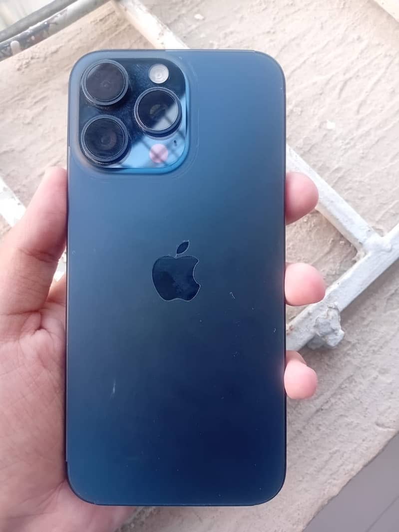 Iphone 15 pro max PTA 6