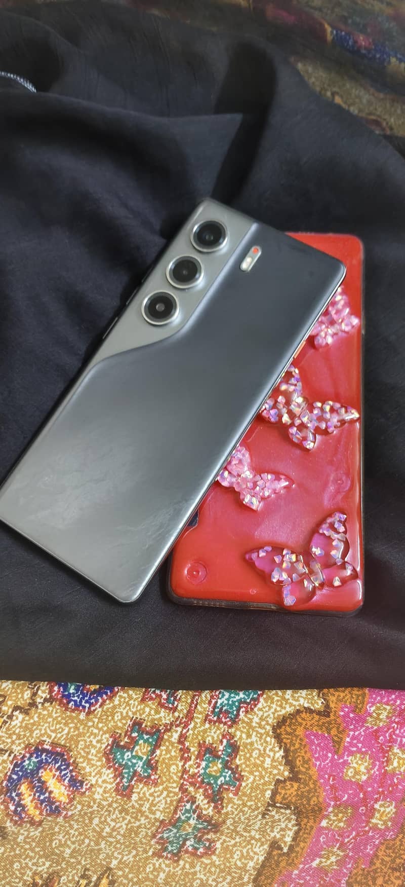 tecno camon 40 pro 4