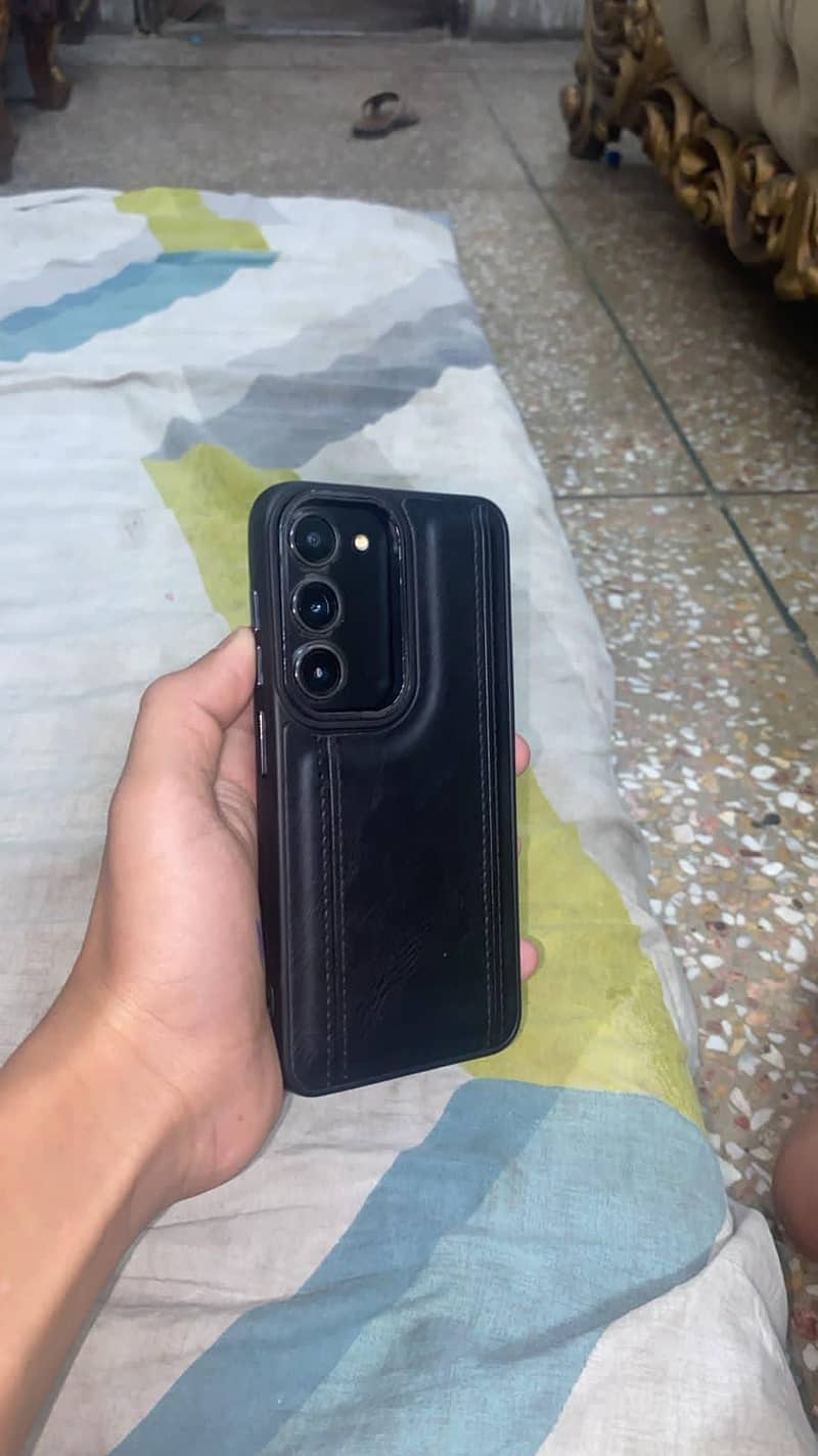 Samsung Mobile S23 3