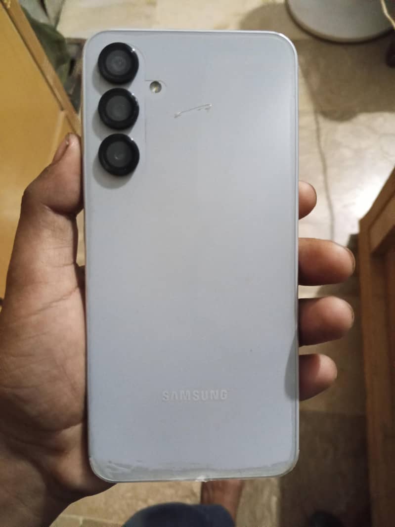 Samsung A16 1