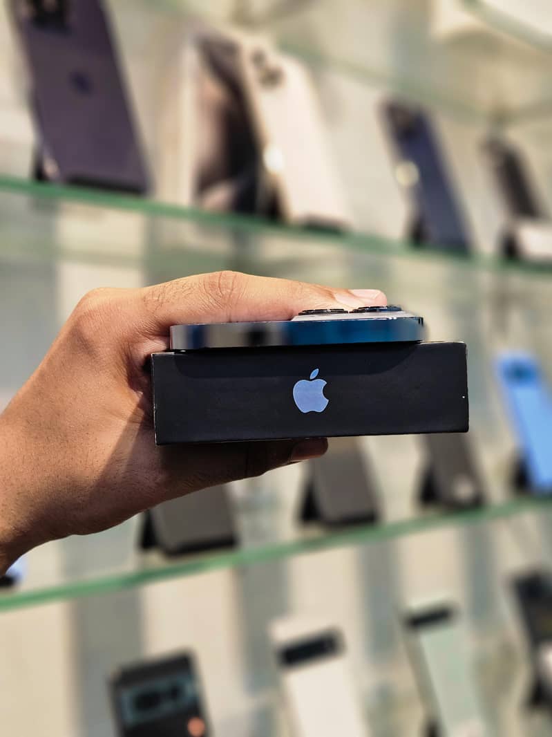 Apple iPhone 13 Pro Max 3