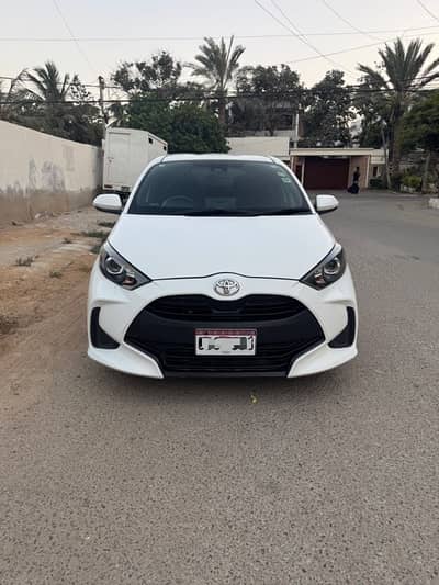 Toyota Yaris hatchback X push start