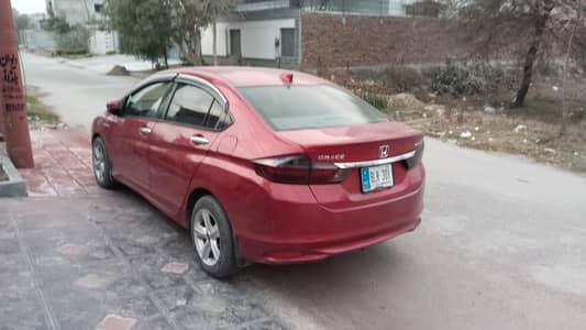 Honda Grace Hybrid 2019