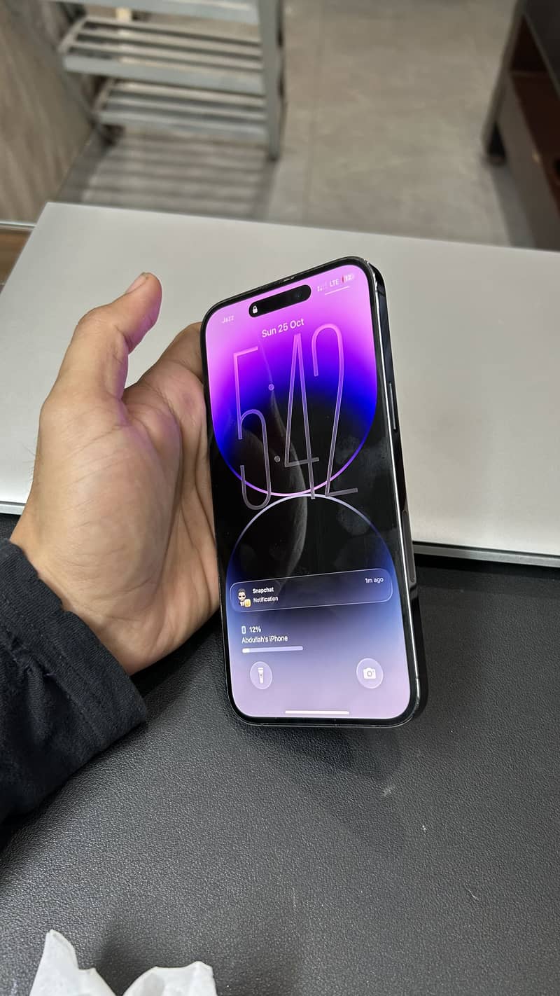 Apple iPhone 14 Pro Max 1