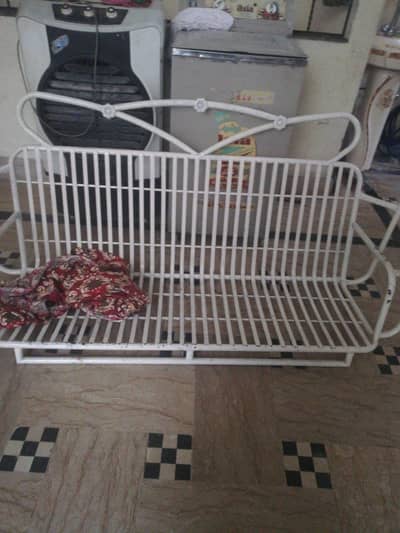 it is very beautiful iron swing