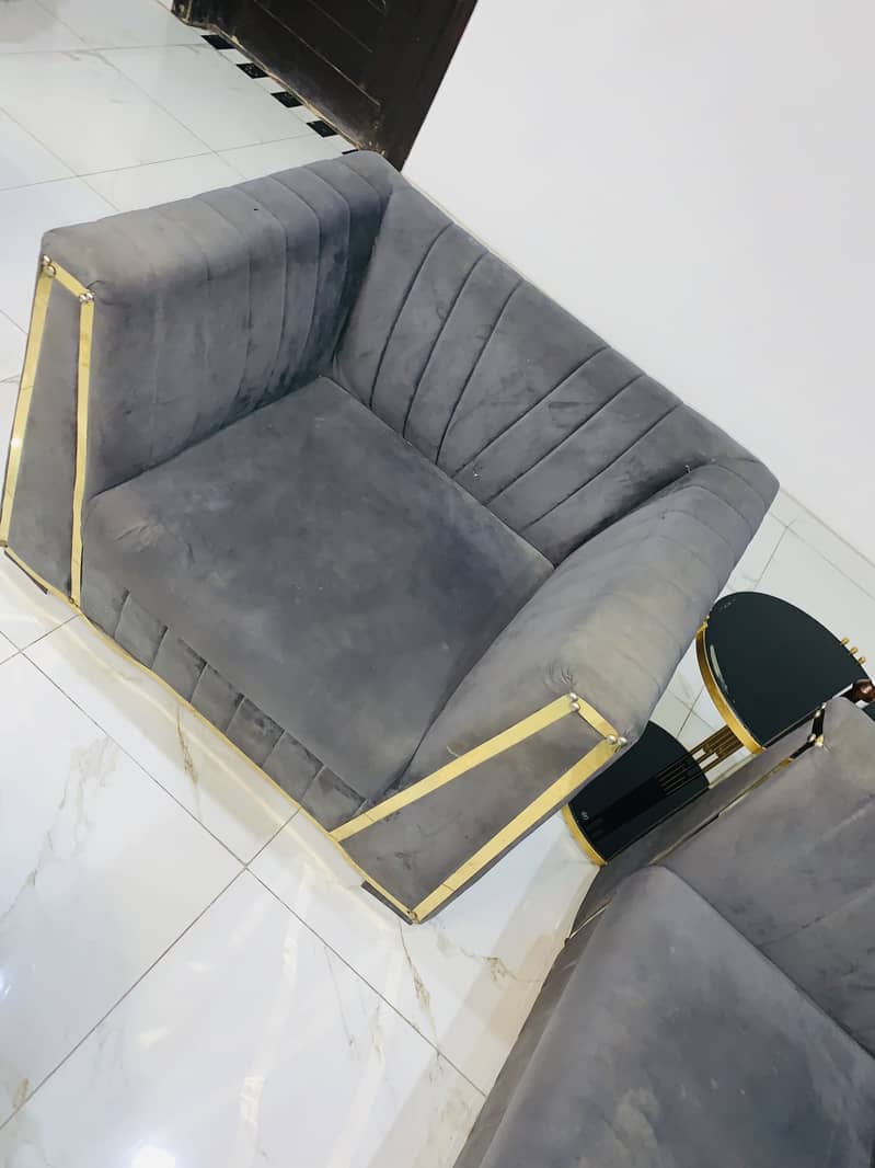 Sofa set 0