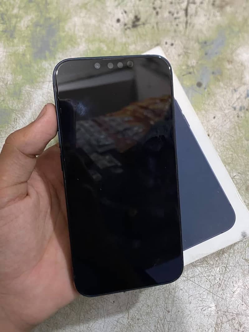 Apple iPhone 13 jv 5