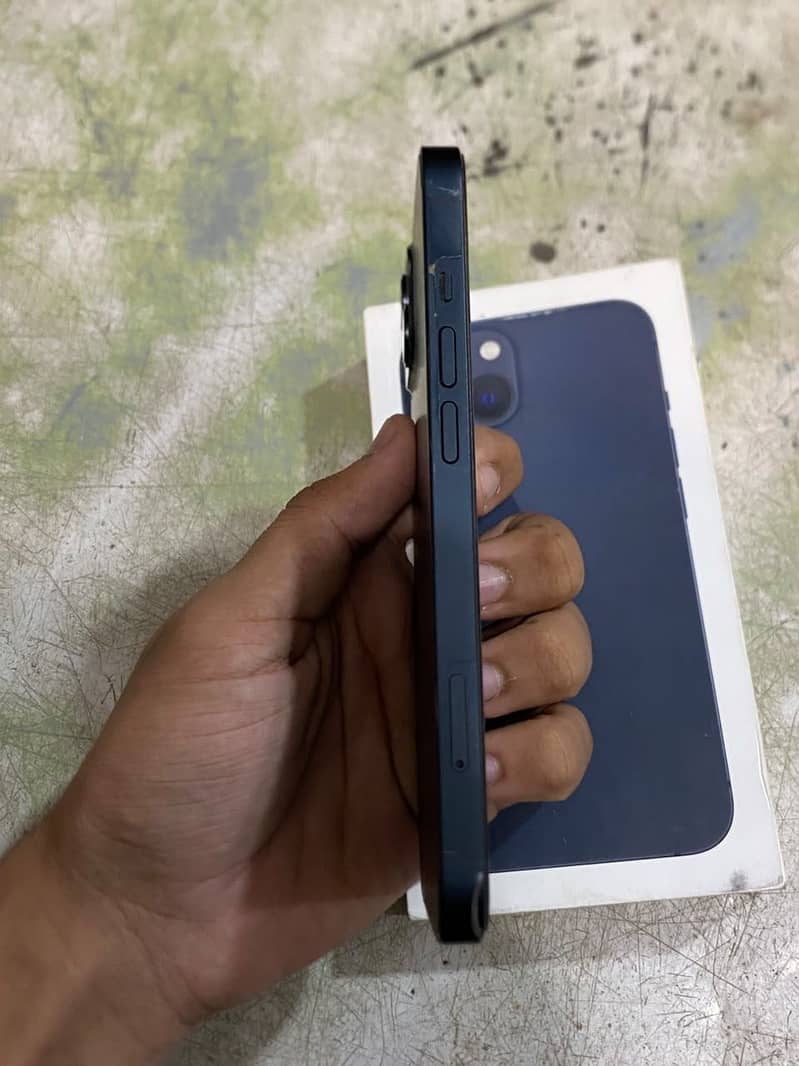 Apple iPhone 13 jv 6