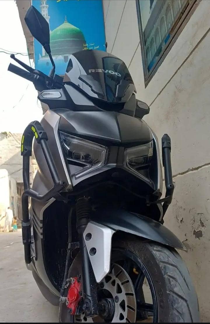 Revvo e52 4