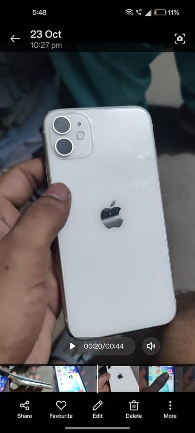 Apple iPhone 11