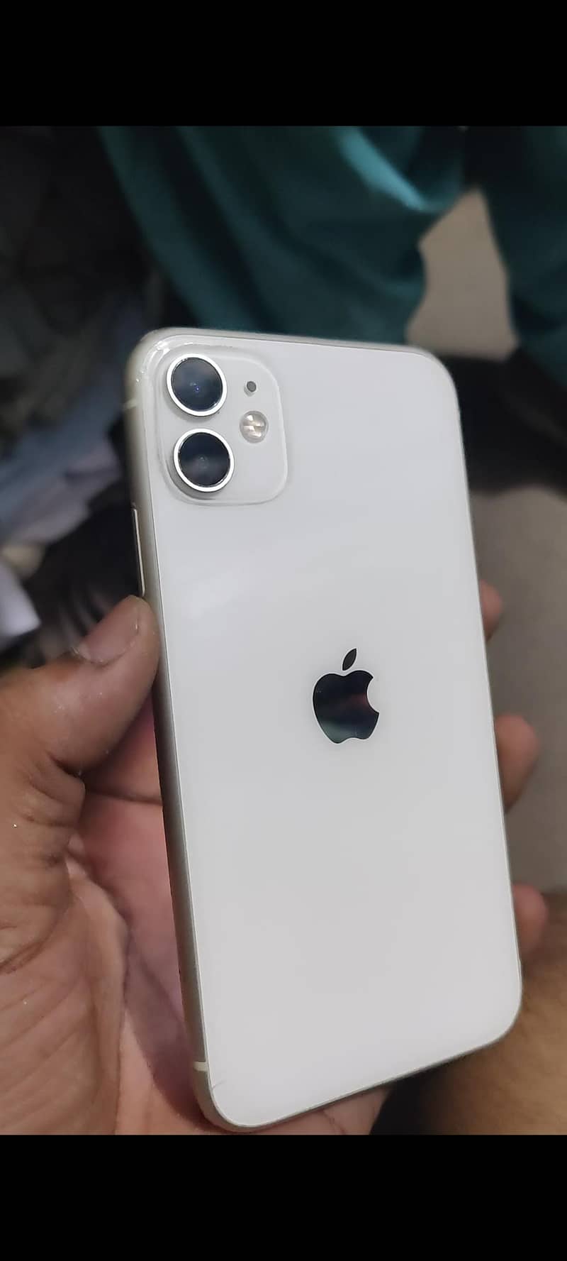 Apple iPhone 11 4