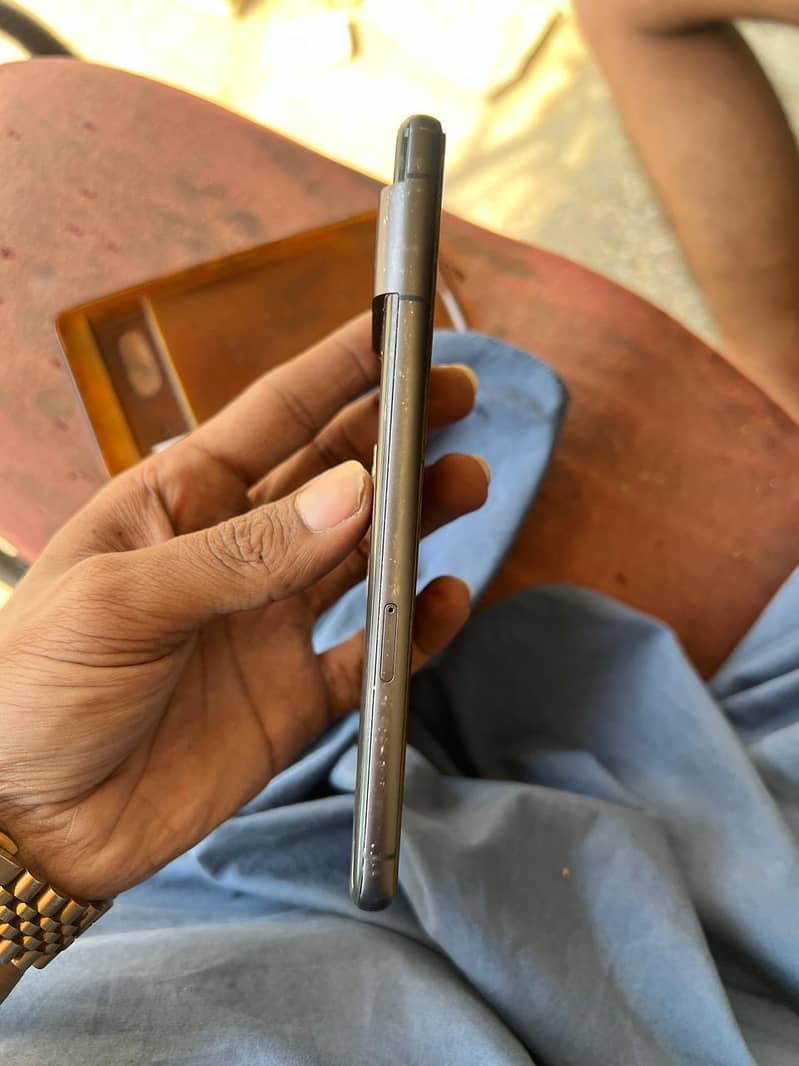 Google Pixel 7 4