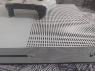 XBOX ONE S CLEAN