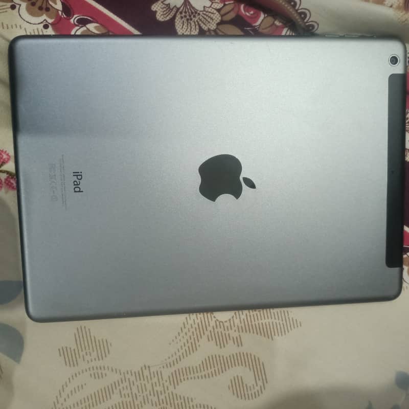 Apple 1st gen 1