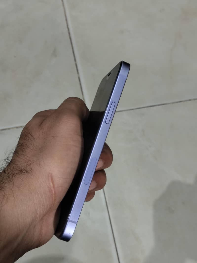 Apple iPhone 12 1