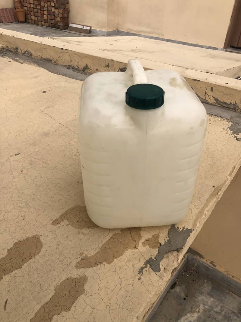 Water bottle 0