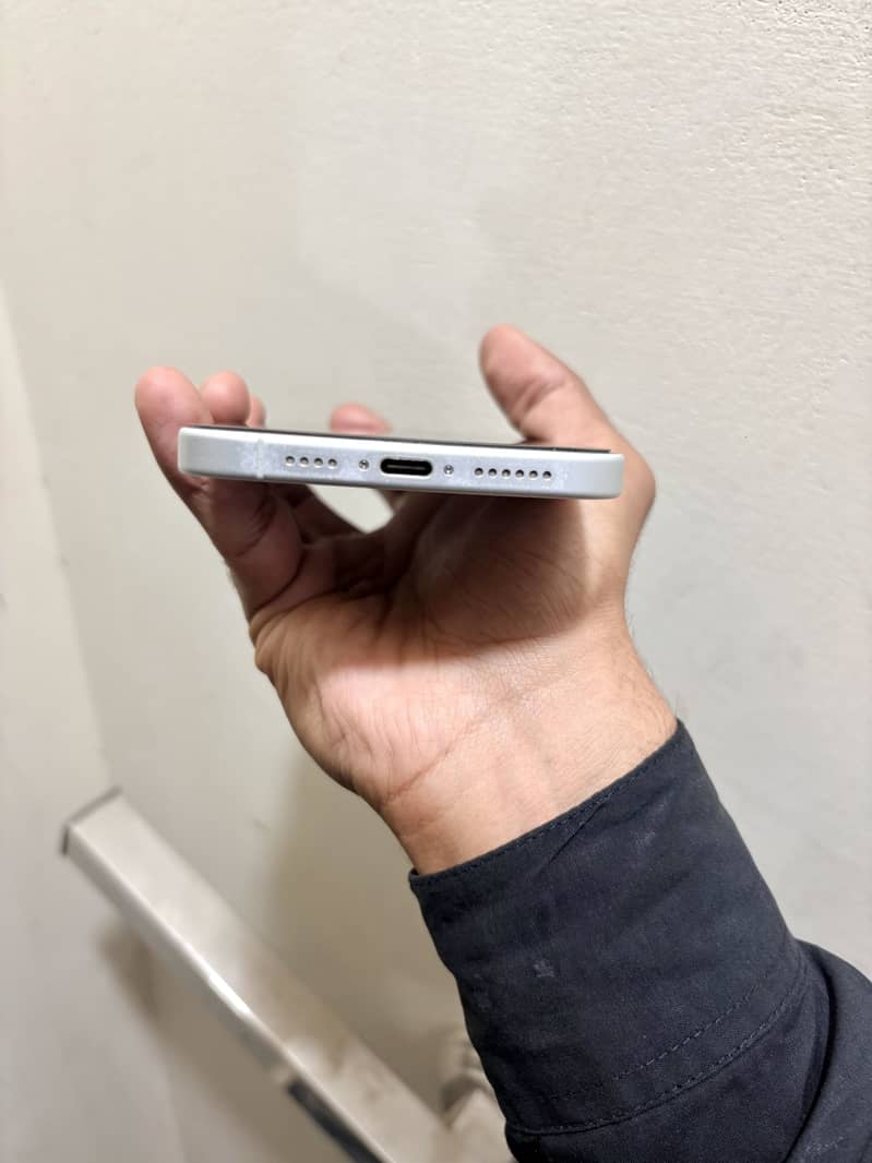 Apple iPhone 16 Plus 2
