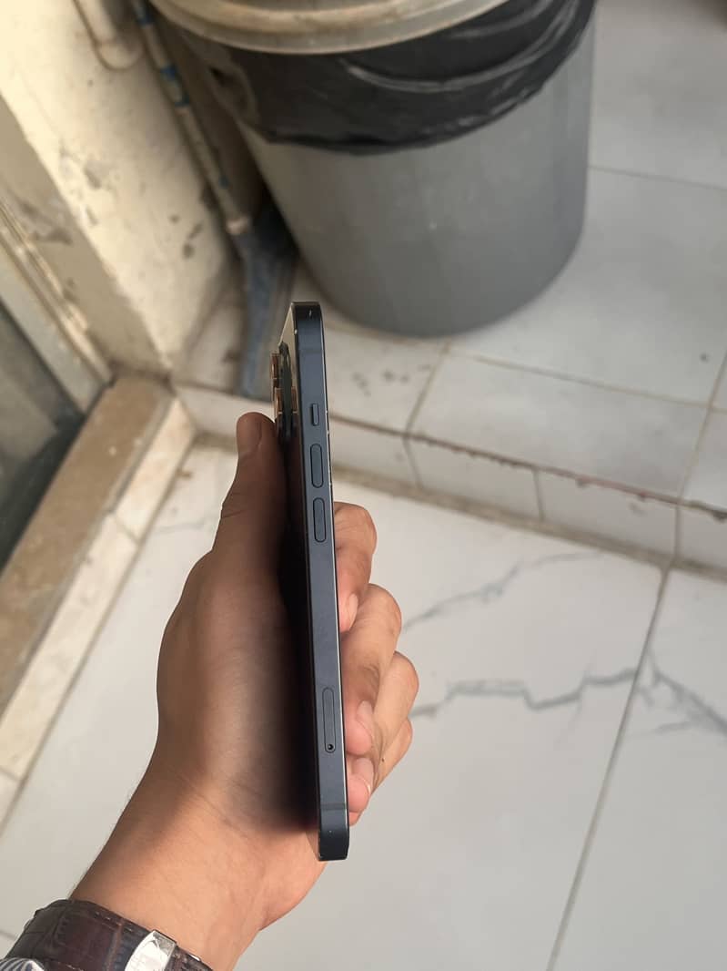 Iphone 13 2