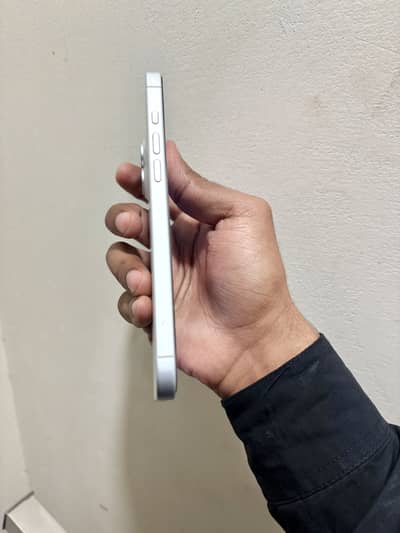 Apple iPhone 16 Plus