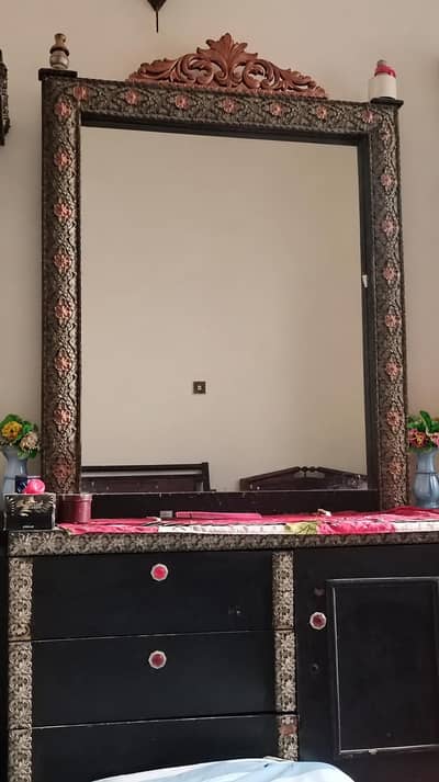 Used Dressing Table with Large Mirror