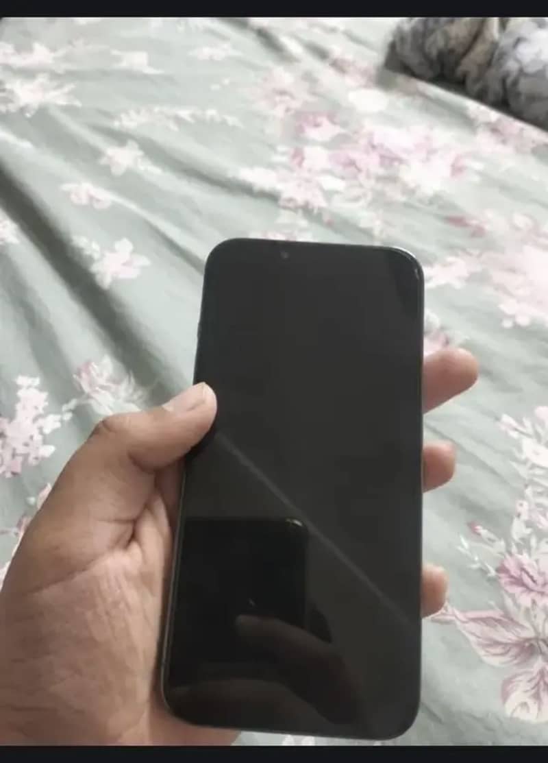 Apple iPhone 13 Pro 1