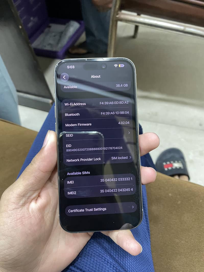 Apple iPhone 15 Pro 4