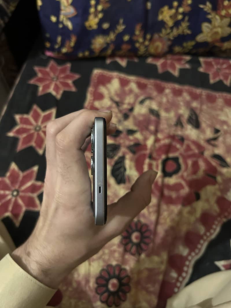 Tecno Spark 40 1