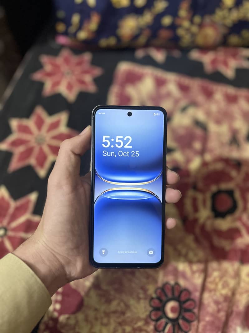 Tecno Spark 40 4