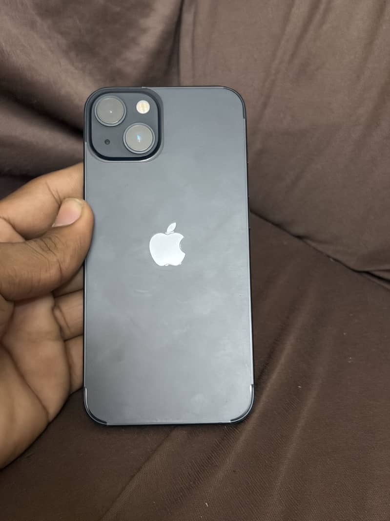 Apple iPhone 13 2