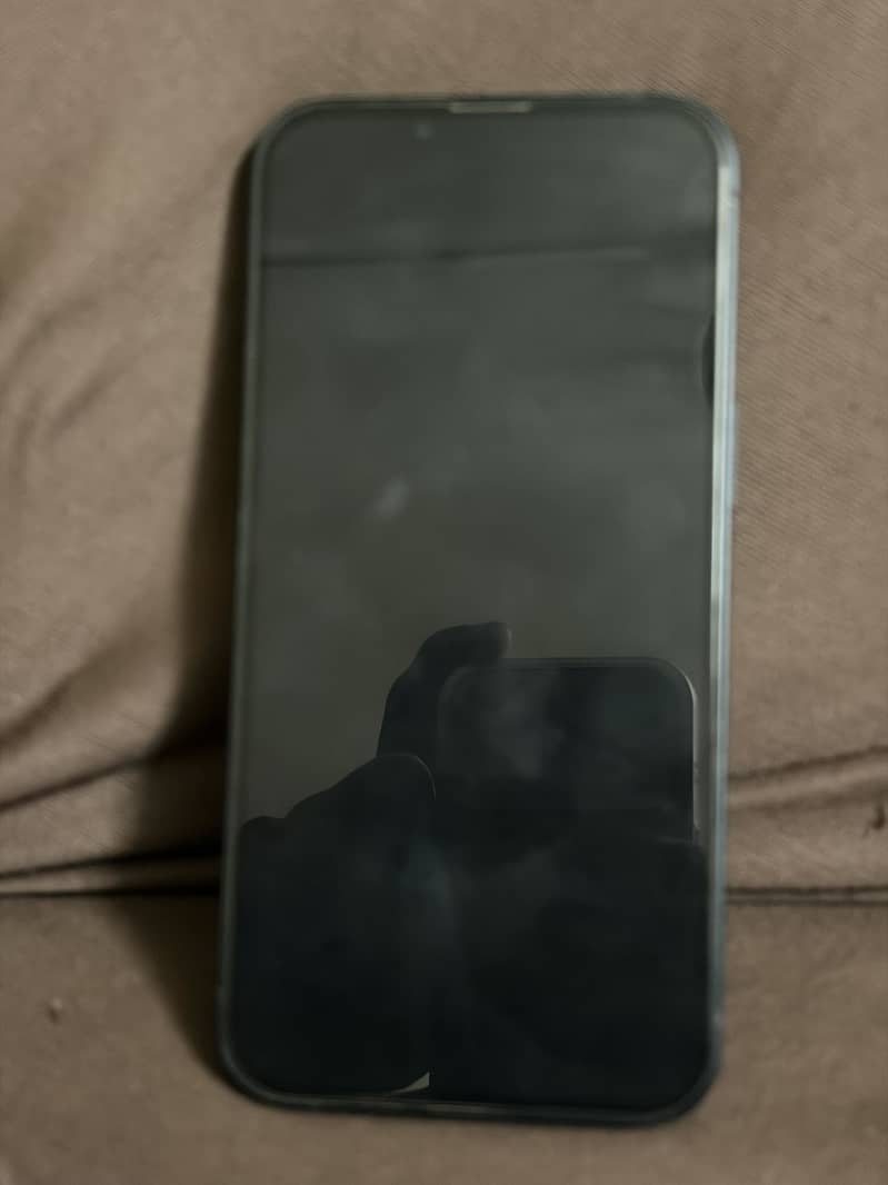 Apple iPhone 13 4