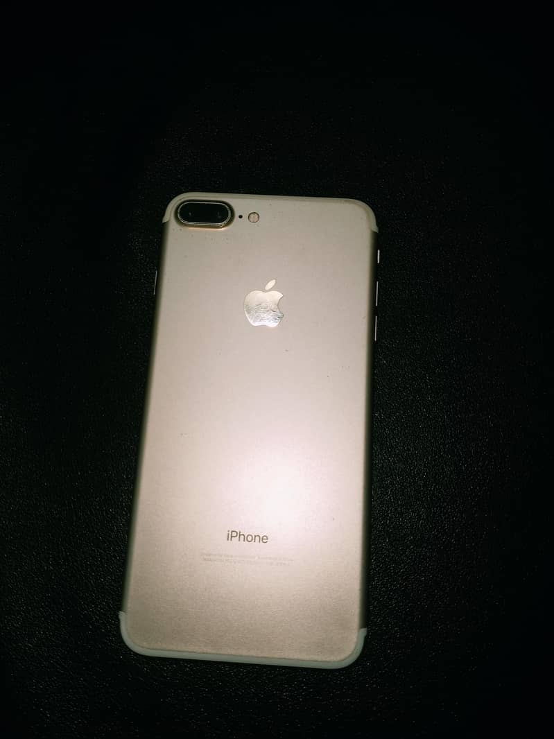 Apple iPhone 7 Plus 1