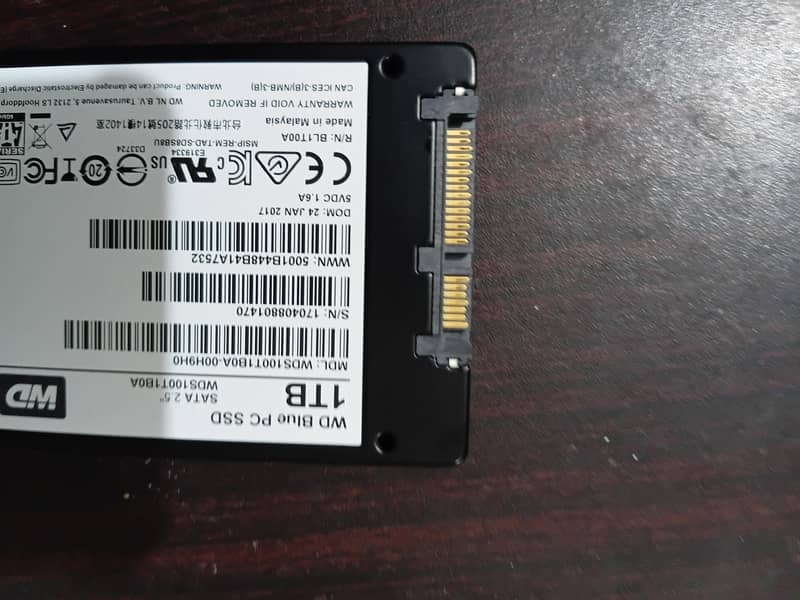 SSD HARD DRIVE 1