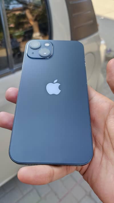 Apple iPhone 13