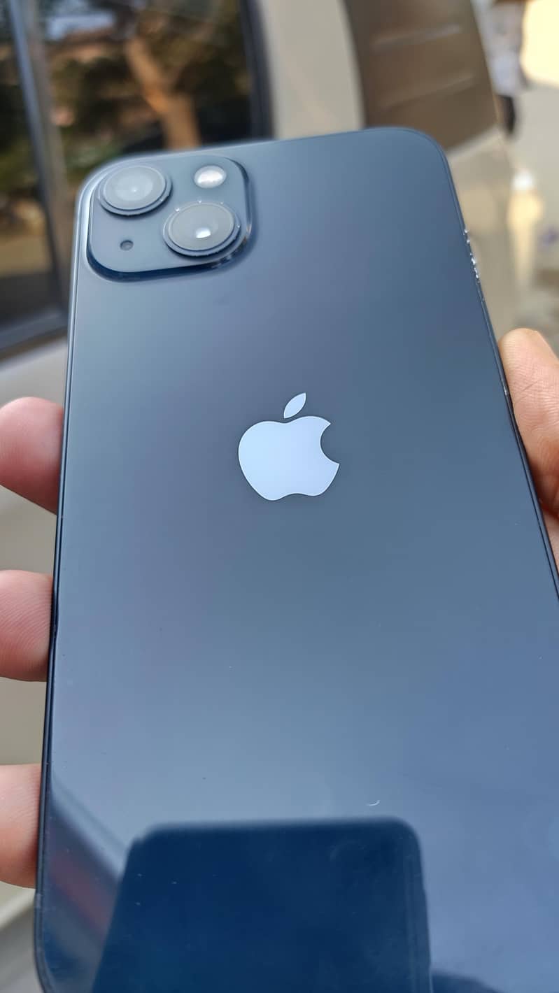 Apple iPhone 13 4