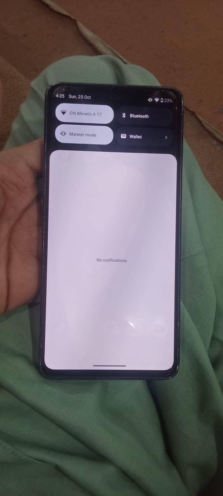 Sharp Aquos Sense7 0