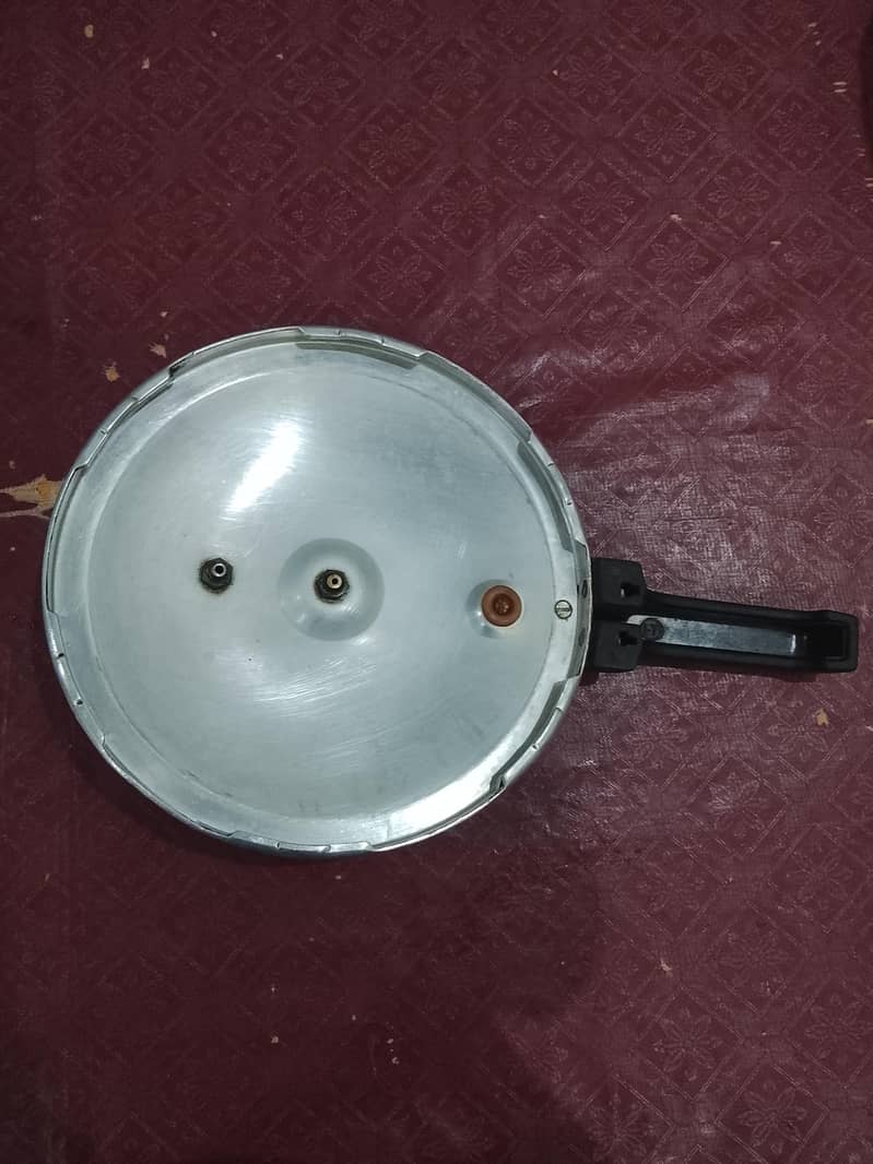 Pressure cooker 2